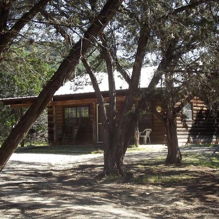 A Peace Of Heaven Cabins And Rv Vanderpool Экстерьер фото