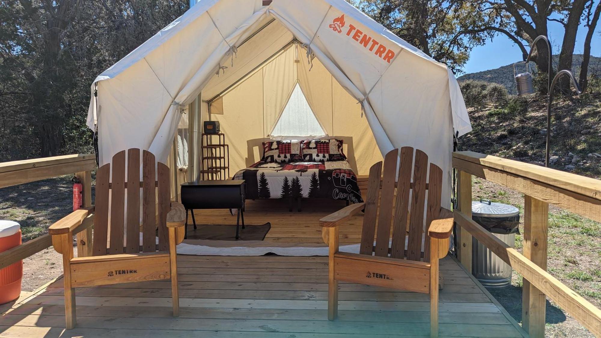A Peace Of Heaven Cabins And Rv Vanderpool Экстерьер фото